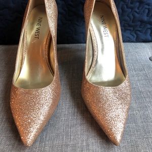Nine West sparkle pump